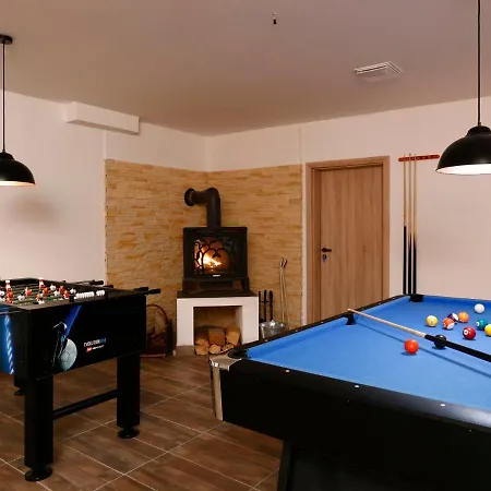 Appartamento Certova Hora By Interhome Desná